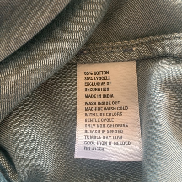 Lot of 4 NWT Cute Crown & Ivy Tops - Picture 5 of 16